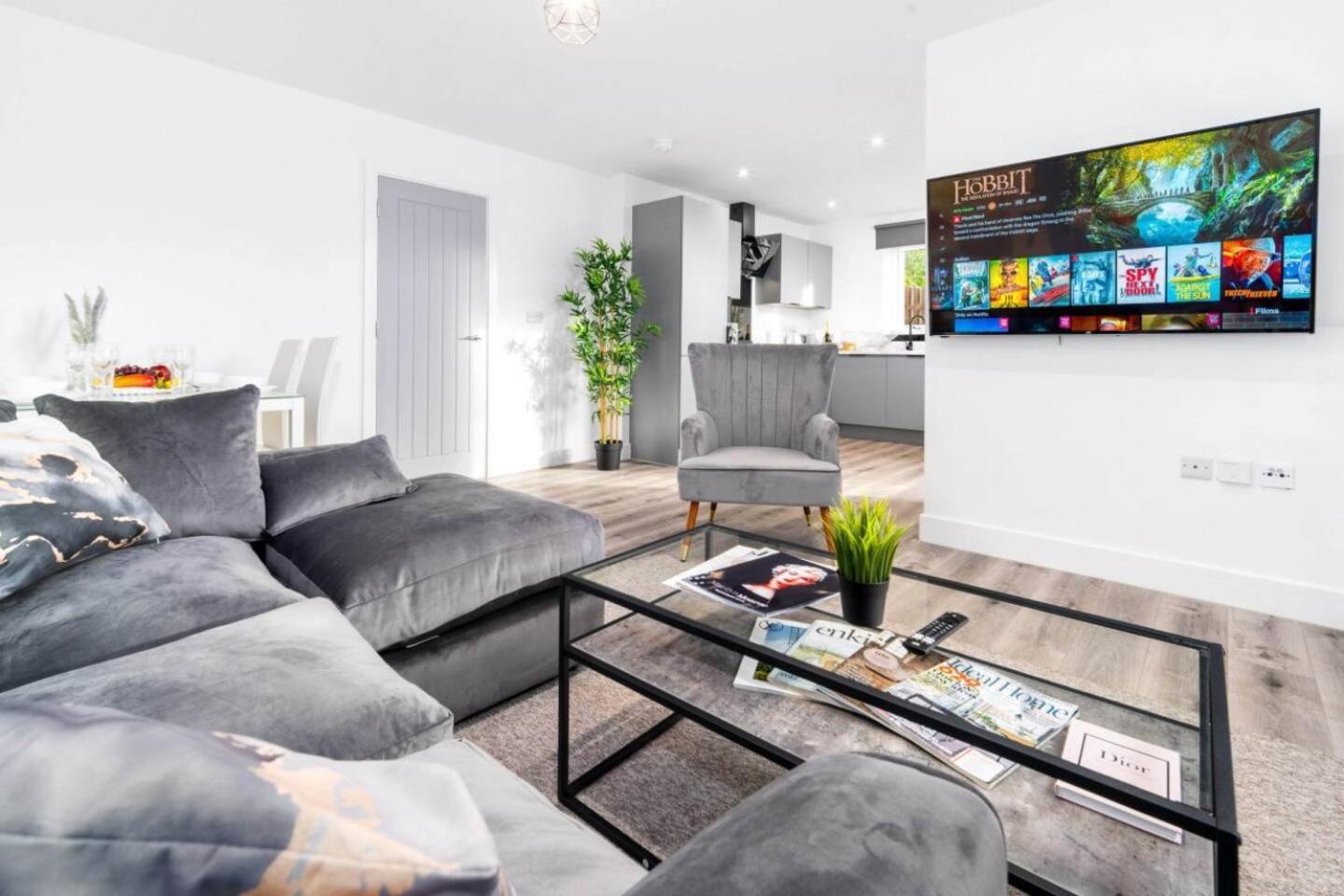 Luxury Apartment - 2 Bedrooms - Balcony - Parking - Netflix - Wifi - 7Mc Birmingham Zewnętrze zdjęcie